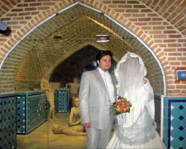 تصاویر ، برپایی جشن عروسی در یک حمام قاجاری را ببینید